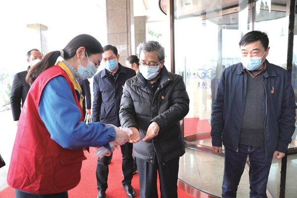 嘉兴市委市政府向导来澳门大阳城指导复工复产事情_报纸新闻_澳门大阳城