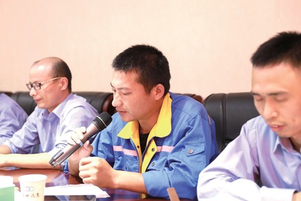 澳门大阳城纸业第二十三届人才座谈会顺遂召开_报纸新闻_澳门大阳城