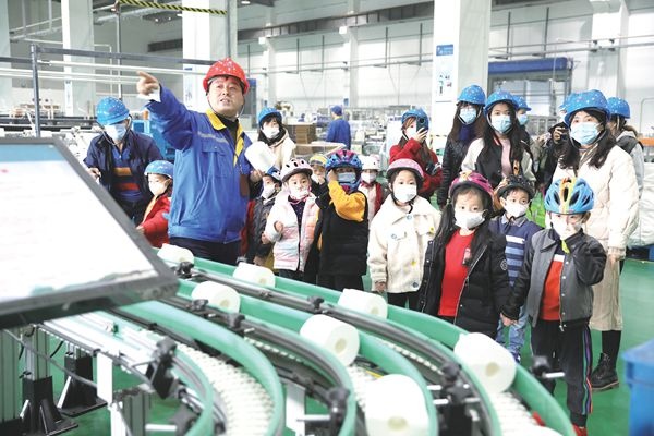 把课堂“搬”进生产车间_报纸新闻_澳门大阳城