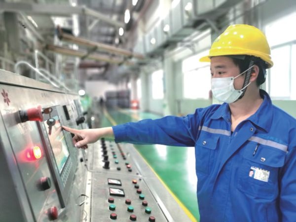 面扑面——金嘹亮：重在肯干  落在实干_报纸新闻_澳门大阳城