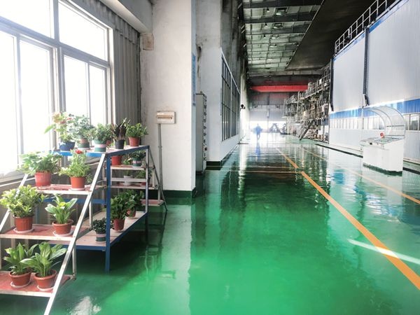 绿满车间怡人心  养护绿植乐举行_报纸新闻_澳门大阳城