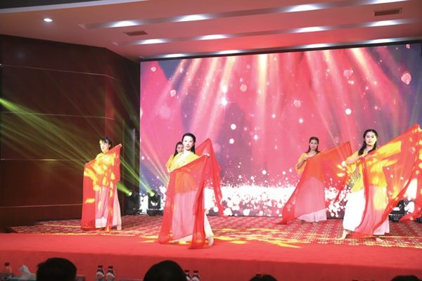 澳门大阳城纸业喜迎建党100周年文艺汇演精彩泛起_报纸新闻_澳门大阳城