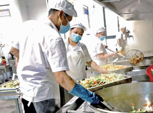 高温“烤”验  “暑”你最香_报纸新闻_澳门大阳城