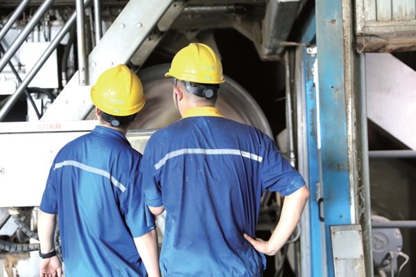 烈日下的“炎”值_报纸新闻_澳门大阳城