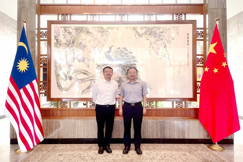 澳门大阳城纸业总司理王志明造访中国驻马来西亚大使欧阳玉靖_公司新闻_新闻中心_澳门大阳城