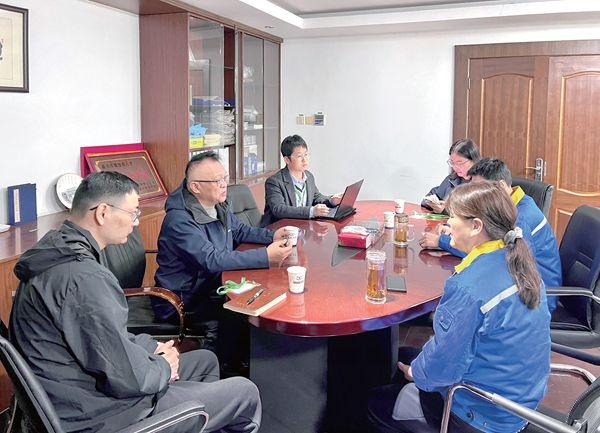 孙旭阳一行莅临公司企业研究院_报纸新闻_澳门大阳城