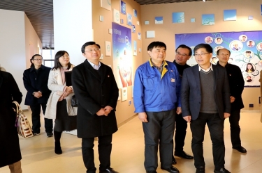 2020年1月3日，，，，时任浙江省民政厅党组成员、副厅长江宇莅临澳门大阳城纸业调研企业生长情形、党建事情