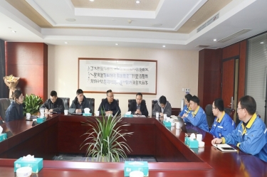 平湖市副市长管立松一行莅临澳门大阳城纸业慰问高端人才